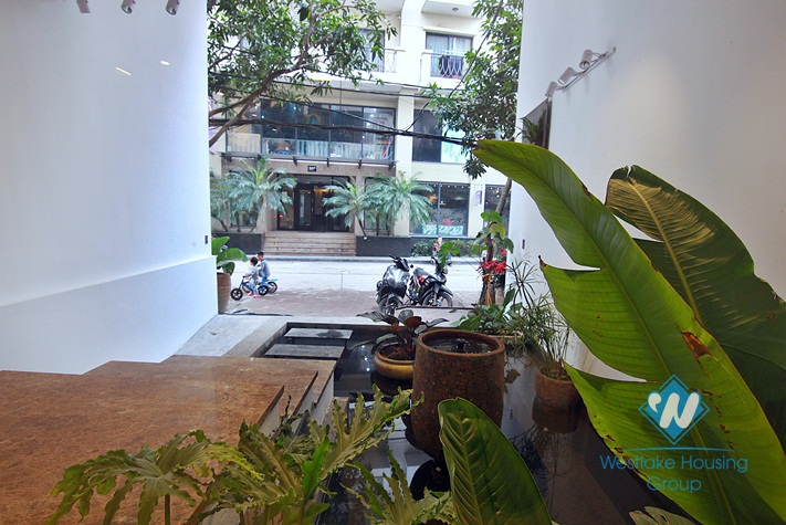 A newly 2 bedroom apartment for rent in Xuan dieu, Tay ho, Ha noi